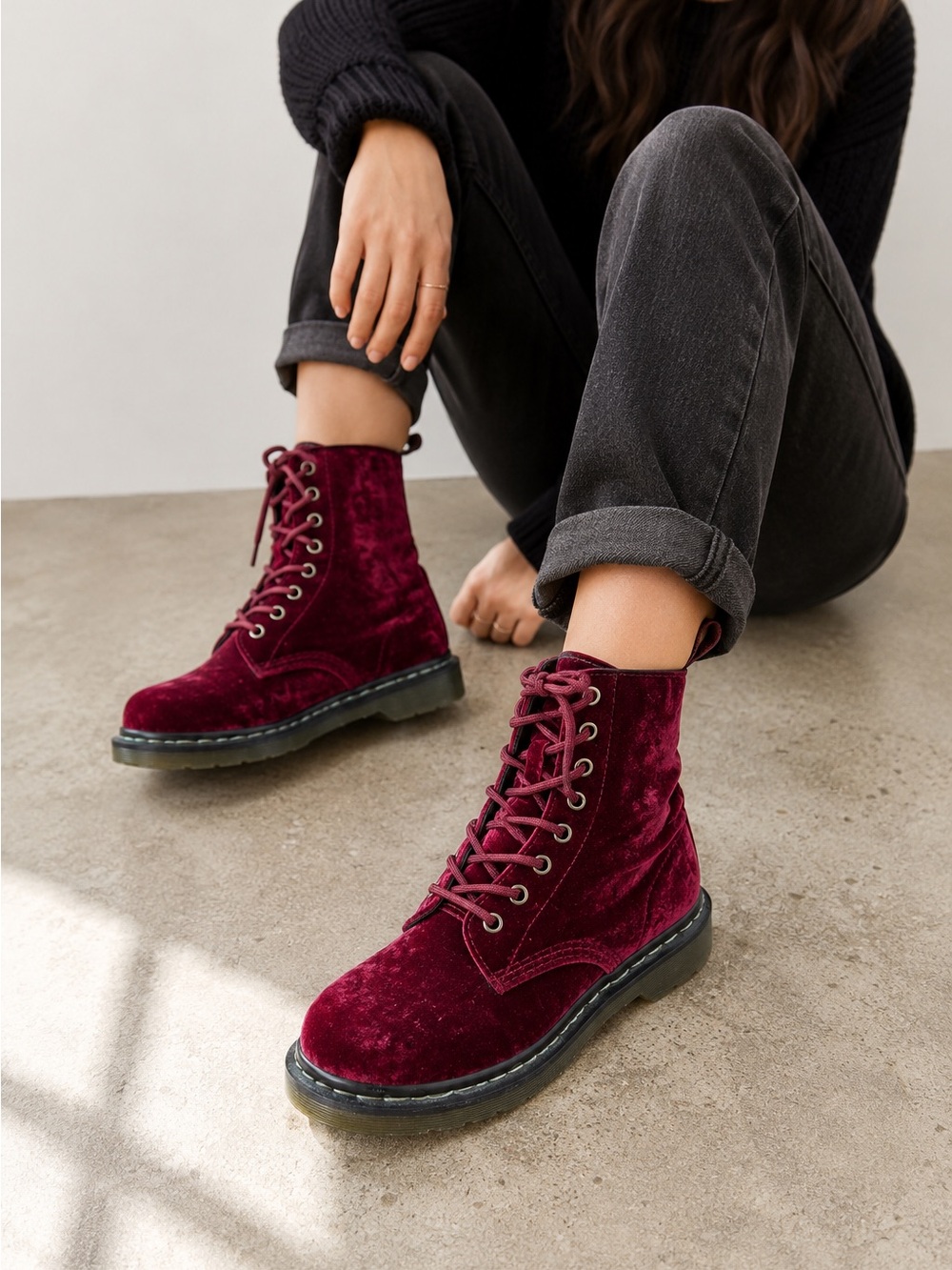 Dr Martens Page Cherry Red Velvet 8 Eye Lace Up Combat Boots US 7 EU 38
